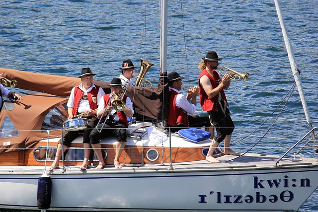 狭路相逢 狭路相逢